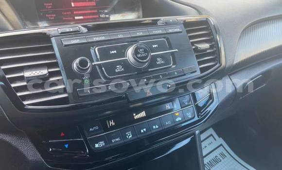 Acheter Import Voiture Honda Accord Blanc à Kétou, Benin Acheter Import Voiture Honda Accord Blanc à Kétou, Benin