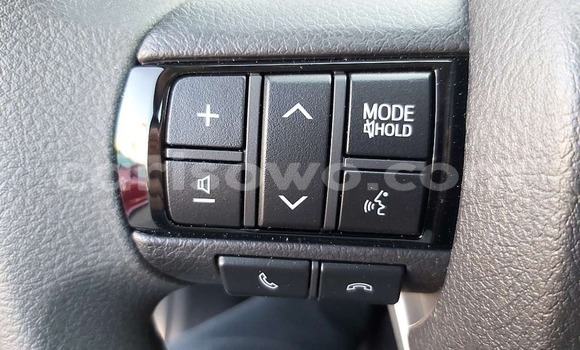Acheter Import Voiture Toyota Hilux Gris à Natitingou, Benin Acheter Import Voiture Toyota Hilux Gris à Natitingou, Benin