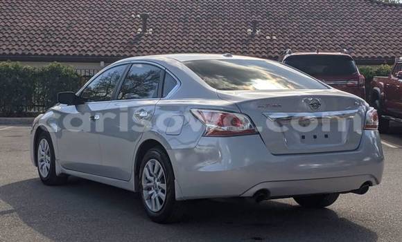 Acheter Import Voiture Nissan Altima Gris à Malanville, Benin Acheter Import Voiture Nissan Altima Gris à Malanville, Benin