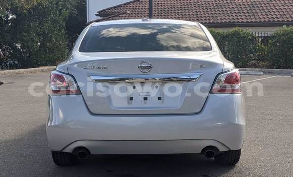 Acheter Import Voiture Nissan Altima Gris à Malanville, Benin Acheter Import Voiture Nissan Altima Gris à Malanville, Benin