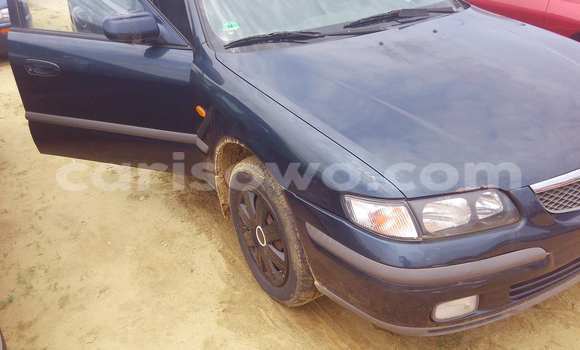 Sayi Na hannu Mazda 626 Blue Mota in Porto Novo a Benin Sayi Na hannu Mazda 626 Blue Mota in Porto Novo a Benin