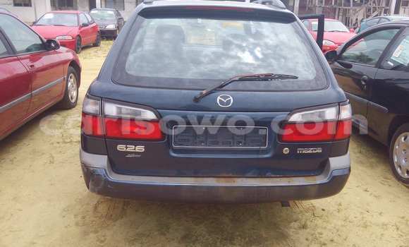 Sayi Na hannu Mazda 626 Blue Mota in Porto Novo a Benin Sayi Na hannu Mazda 626 Blue Mota in Porto Novo a Benin