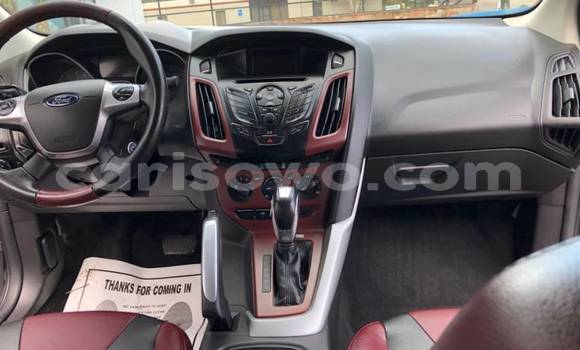 Acheter Import Voiture Ford Focus Gris à Kandi, Benin Acheter Import Voiture Ford Focus Gris à Kandi, Benin