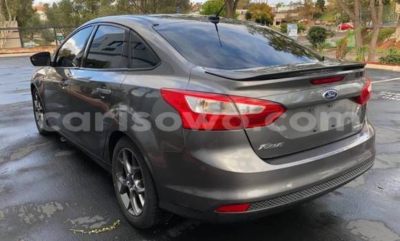Acheter Import Voiture Ford Focus Gris à Kandi, Benin Acheter Import Voiture Ford Focus Gris à Kandi, Benin