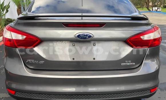 Acheter Import Voiture Ford Focus Gris à Kandi, Benin Acheter Import Voiture Ford Focus Gris à Kandi, Benin