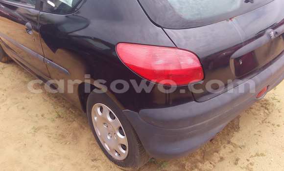 Sayi Na hannu Peugeot 406 Black Mota in Porto Novo a Benin Sayi Na hannu Peugeot 406 Black Mota in Porto Novo a Benin