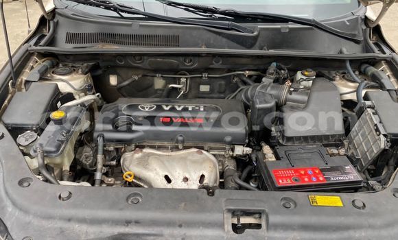 Ra Àlòkù Toyota RAV4 Alagara Ọkọ̀ in Cotonou ni Benin Ra Àlòkù Toyota RAV4 Alagara Ọkọ̀ in Cotonou ni Benin