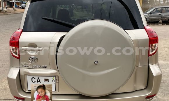 Ra Àlòkù Toyota RAV4 Alagara Ọkọ̀ in Cotonou ni Benin Ra Àlòkù Toyota RAV4 Alagara Ọkọ̀ in Cotonou ni Benin