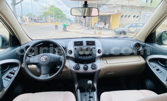 Ra Àlòkù Toyota RAV4 Alagara Ọkọ̀ in Cotonou ni Benin Ra Àlòkù Toyota RAV4 Alagara Ọkọ̀ in Cotonou ni Benin