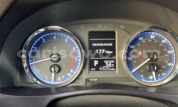 Acheter Import Voiture Toyota Corolla Blanc à Porto Novo, Benin Acheter Import Voiture Toyota Corolla Blanc à Porto Novo, Benin