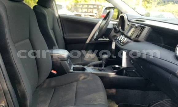 Acheter Import Voiture Toyota RAV4 Gris à Cotonou, Benin Acheter Import Voiture Toyota RAV4 Gris à Cotonou, Benin