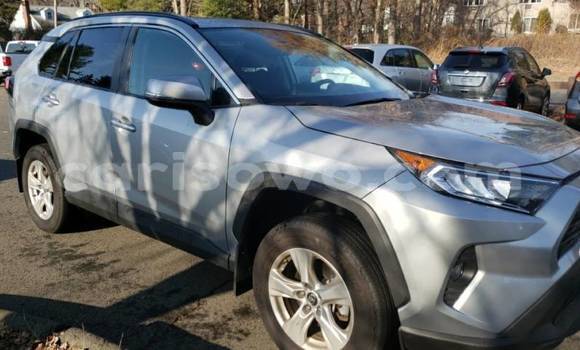 Acheter Import Voiture Toyota RAV4 Gris à Cotonou, Benin Acheter Import Voiture Toyota RAV4 Gris à Cotonou, Benin