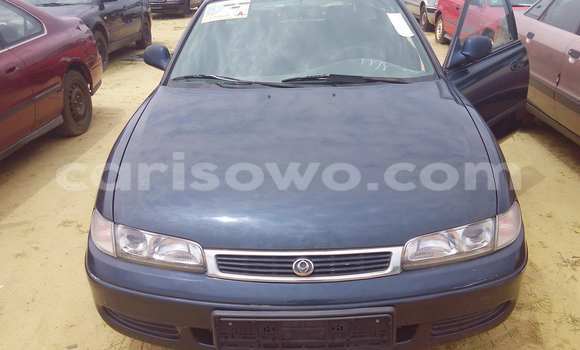 Sayi Na hannu Mazda 626 Blue Mota in Porto Novo a Benin Sayi Na hannu Mazda 626 Blue Mota in Porto Novo a Benin