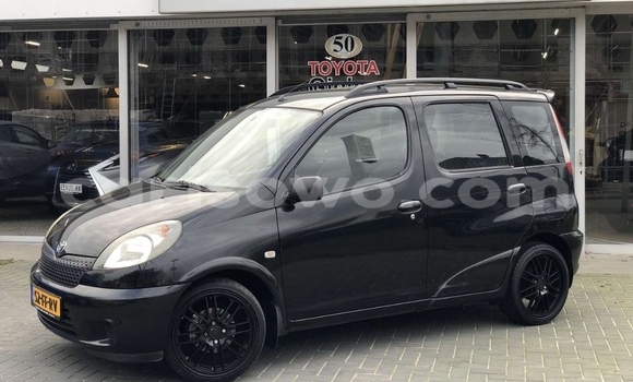 Acheter Import Voiture Toyota Yaris Verso Noir à Abomey, Benin Acheter Import Voiture Toyota Yaris Verso Noir à Abomey, Benin