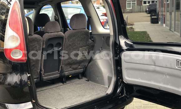 Acheter Import Voiture Toyota Yaris Verso Noir à Abomey, Benin Acheter Import Voiture Toyota Yaris Verso Noir à Abomey, Benin