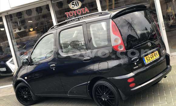 Acheter Import Voiture Toyota Yaris Verso Noir à Abomey, Benin Acheter Import Voiture Toyota Yaris Verso Noir à Abomey, Benin