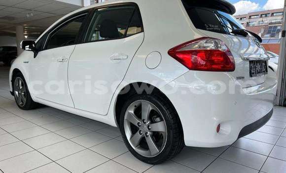 Acheter Import Voiture Toyota Auris Blanc à Malanville, Benin Acheter Import Voiture Toyota Auris Blanc à Malanville, Benin