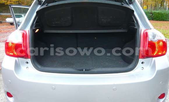 Acheter Import Voiture Toyota Auris Gris à Import - Dubai, Benin Acheter Import Voiture Toyota Auris Gris à Import - Dubai, Benin