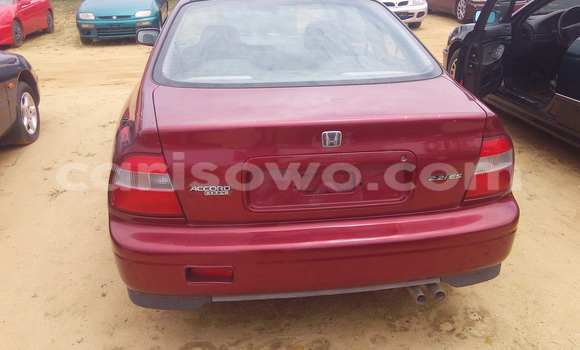 Acheter Occasion Voiture Honda Accord Rouge à Porto Novo, Benin Acheter Occasion Voiture Honda Accord Rouge à Porto Novo, Benin