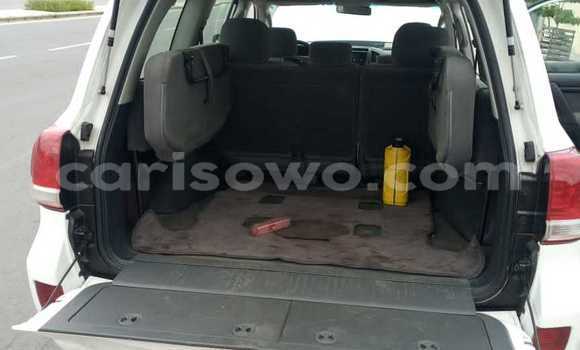 Sayi Na hannu Toyota Land Cruiser White Mota in Abomey Calavi a Benin Sayi Na hannu Toyota Land Cruiser White Mota in Abomey Calavi a Benin