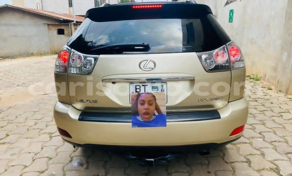 Acheter Occasion Voiture Lexus RX 330 Beige à Abomey Calavi, Benin Acheter Occasion Voiture Lexus RX 330 Beige à Abomey Calavi, Benin