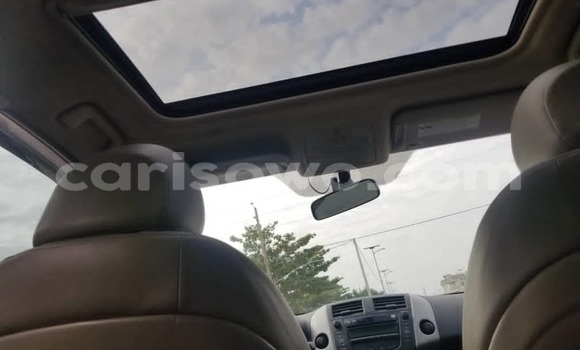 Buy Used Toyota RAV4 White Car in Abomey Calavi in Benign Buy Used Toyota RAV4 White Car in Abomey Calavi in Benign