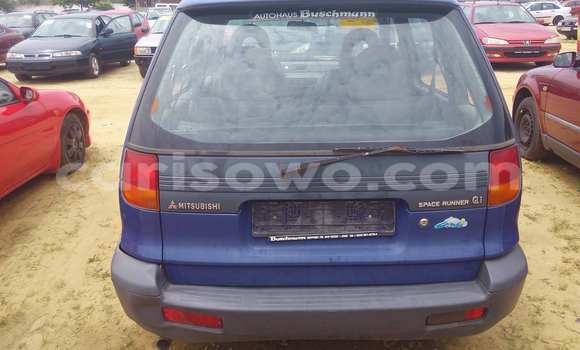 Acheter Occasion Voiture Mitsubishi SpaceRunner Bleu à Porto Novo, Benin Acheter Occasion Voiture Mitsubishi SpaceRunner Bleu à Porto Novo, Benin