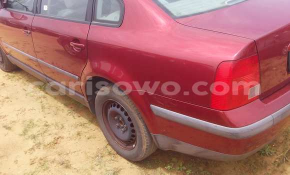 Acheter Occasion Voiture Volkswagen Passat Rouge à Porto Novo au Benin Acheter Occasion Voiture Volkswagen Passat Rouge à Porto Novo au Benin