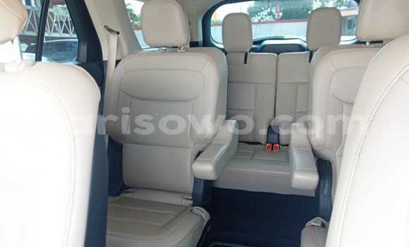 Ra Imported Ford Explorer funfun Ọkọ̀ in Cotonou ni Benin Ra Imported Ford Explorer funfun Ọkọ̀ in Cotonou ni Benin