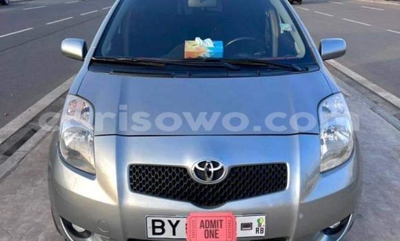 Acheter Occasion Voiture Toyota Yaris Gris à Abomey Calavi, Benin Acheter Occasion Voiture Toyota Yaris Gris à Abomey Calavi, Benin