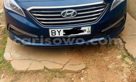 Sayi Na hannu Hyundai Sonata Blue Mota in Abomey Calavi a Benin