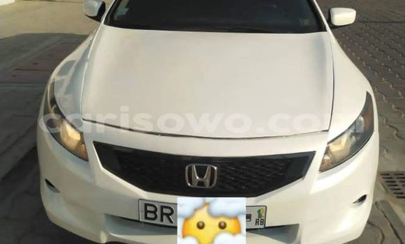 Acheter Occasion Voiture Honda Accord Blanc à Abomey Calavi, Benin Acheter Occasion Voiture Honda Accord Blanc à Abomey Calavi, Benin