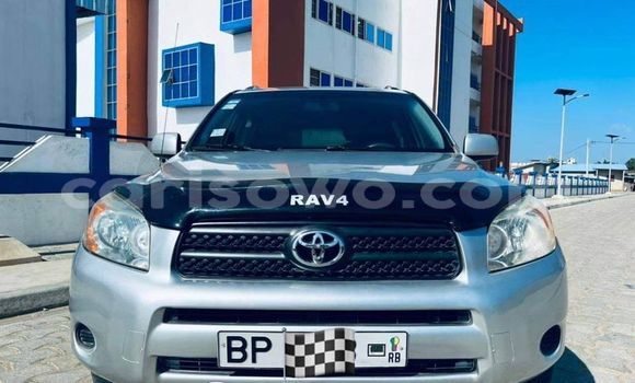 Acheter Occasion Voiture Toyota RAV4 Gris à Abomey Calavi, Benin Acheter Occasion Voiture Toyota RAV4 Gris à Abomey Calavi, Benin