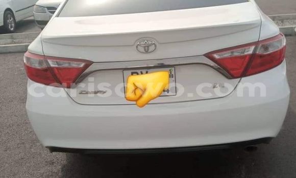 Acheter Occasion Voiture Toyota Camry Blanc à Abomey Calavi, Benin Acheter Occasion Voiture Toyota Camry Blanc à Abomey Calavi, Benin