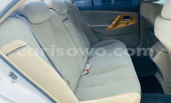 Sayi Na hannu Toyota Camry White Mota in Cotonou a Benin Sayi Na hannu Toyota Camry White Mota in Cotonou a Benin