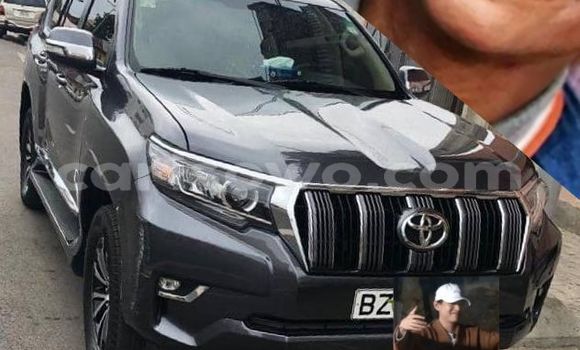 Ra Àlòkù Toyota Land Cruiser Prado Black Ọkọ̀ in Cotonou ni Benin