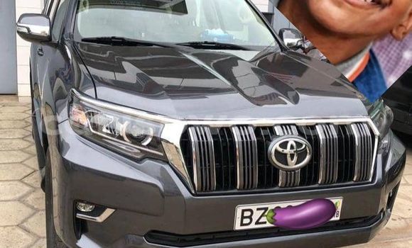 Ra Àlòkù Toyota Land Cruiser Prado Black Ọkọ̀ in Cotonou ni Benin Ra Àlòkù Toyota Land Cruiser Prado Black Ọkọ̀ in Cotonou ni Benin