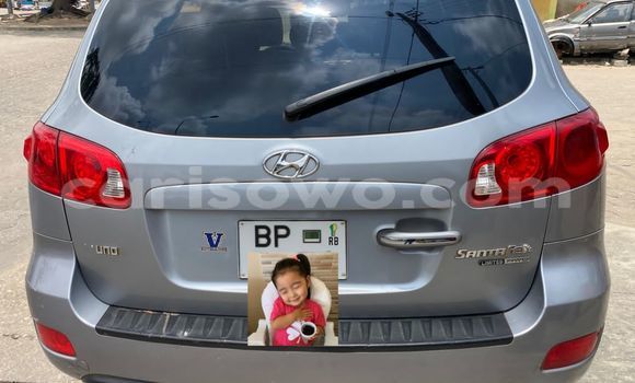 Acheter Occasion Voiture Hyundai Santa Fe Gris à Cotonou, Benin Acheter Occasion Voiture Hyundai Santa Fe Gris à Cotonou, Benin