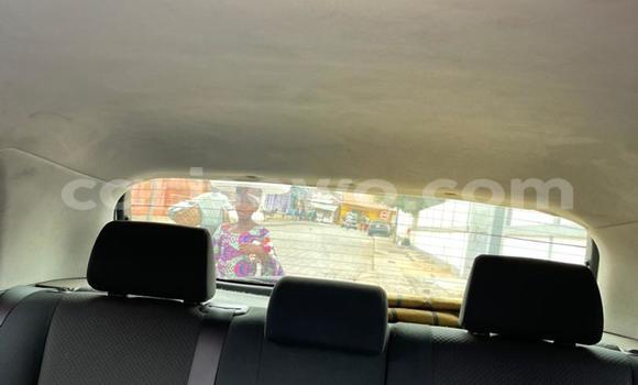 Ra Àlòkù Toyota Corolla Silver Ọkọ̀ in Abomey Calavi ni Benin Ra Àlòkù Toyota Corolla Silver Ọkọ̀ in Abomey Calavi ni Benin