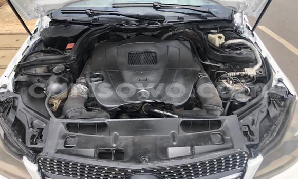 Acheter Occasion Voiture Mercedes-Benz C–Class Blanc à Cotonou, Benin Acheter Occasion Voiture Mercedes-Benz C–Class Blanc à Cotonou, Benin