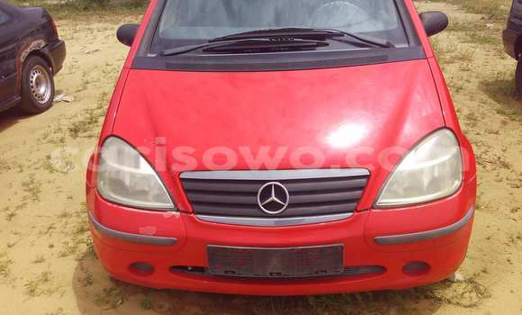 Sayi Na hannu Mercedes-Benz A–Class Red Mota in Porto Novo a Benin Sayi Na hannu Mercedes-Benz A–Class Red Mota in Porto Novo a Benin