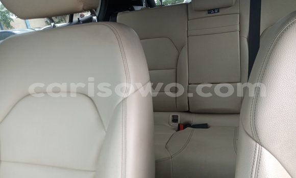 Acheter Occasion Voiture Mercedes-Benz GLA-klasse Blanc à Cotonou, Benin Acheter Occasion Voiture Mercedes-Benz GLA-klasse Blanc à Cotonou, Benin