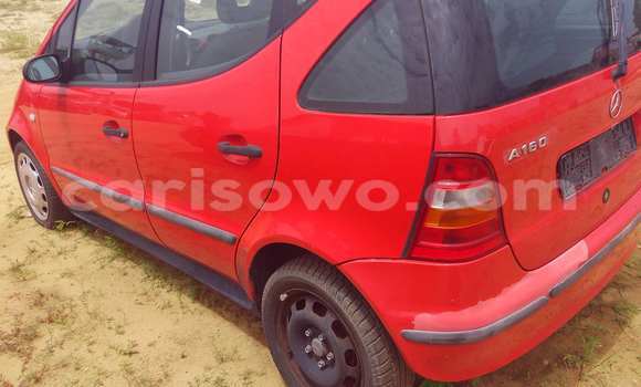 Sayi Na hannu Mercedes-Benz A–Class Red Mota in Porto Novo a Benin Sayi Na hannu Mercedes-Benz A–Class Red Mota in Porto Novo a Benin