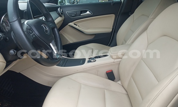 Acheter Occasion Voiture Mercedes-Benz GLA-klasse Blanc à Cotonou, Benin Acheter Occasion Voiture Mercedes-Benz GLA-klasse Blanc à Cotonou, Benin