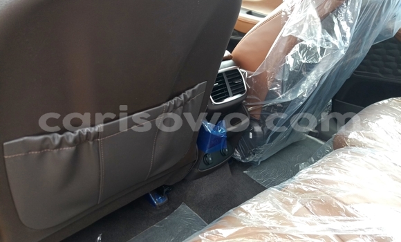 Ra Tuntun Hyundai Santa Fe funfun Ọkọ̀ in Cotonou ni Benin Ra Tuntun Hyundai Santa Fe funfun Ọkọ̀ in Cotonou ni Benin