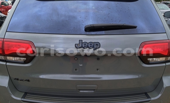 Ra Àlòkù Jeep Grand Cherokee Silver Ọkọ̀ in Cotonou ni Benin Ra Àlòkù Jeep Grand Cherokee Silver Ọkọ̀ in Cotonou ni Benin