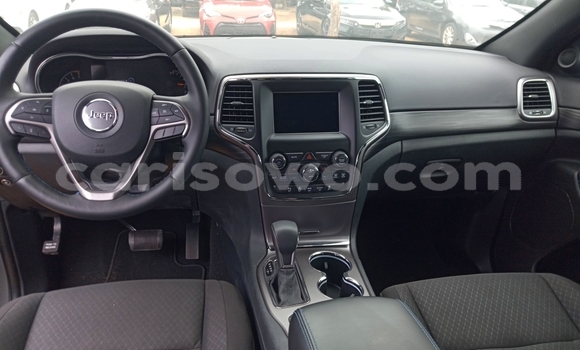 Ra Àlòkù Jeep Grand Cherokee Silver Ọkọ̀ in Cotonou ni Benin Ra Àlòkù Jeep Grand Cherokee Silver Ọkọ̀ in Cotonou ni Benin