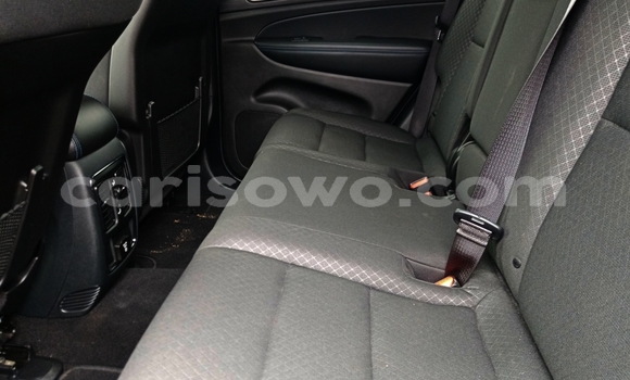 Ra Àlòkù Jeep Grand Cherokee Silver Ọkọ̀ in Cotonou ni Benin Ra Àlòkù Jeep Grand Cherokee Silver Ọkọ̀ in Cotonou ni Benin