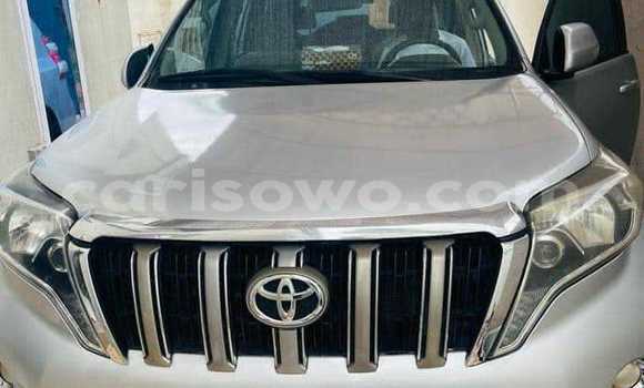 Acheter Occasion Voiture Toyota Land Cruiser Prado Blanc à Cotonou, Benin