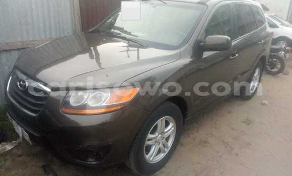 Acheter Occasion Voiture Hyundai Santa Fe Marron à Cotonou, Benin Acheter Occasion Voiture Hyundai Santa Fe Marron à Cotonou, Benin